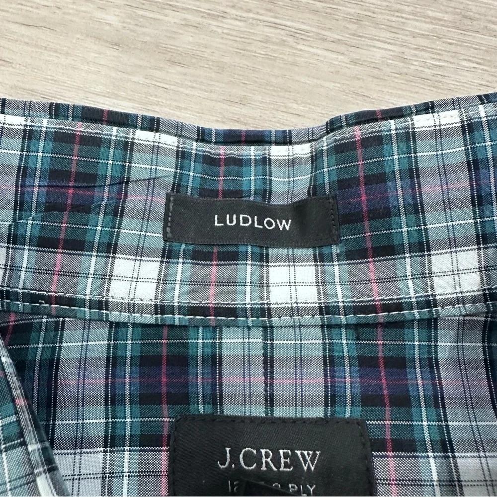 J.Crew men’s Ludlow collared button down plaid green blue medium